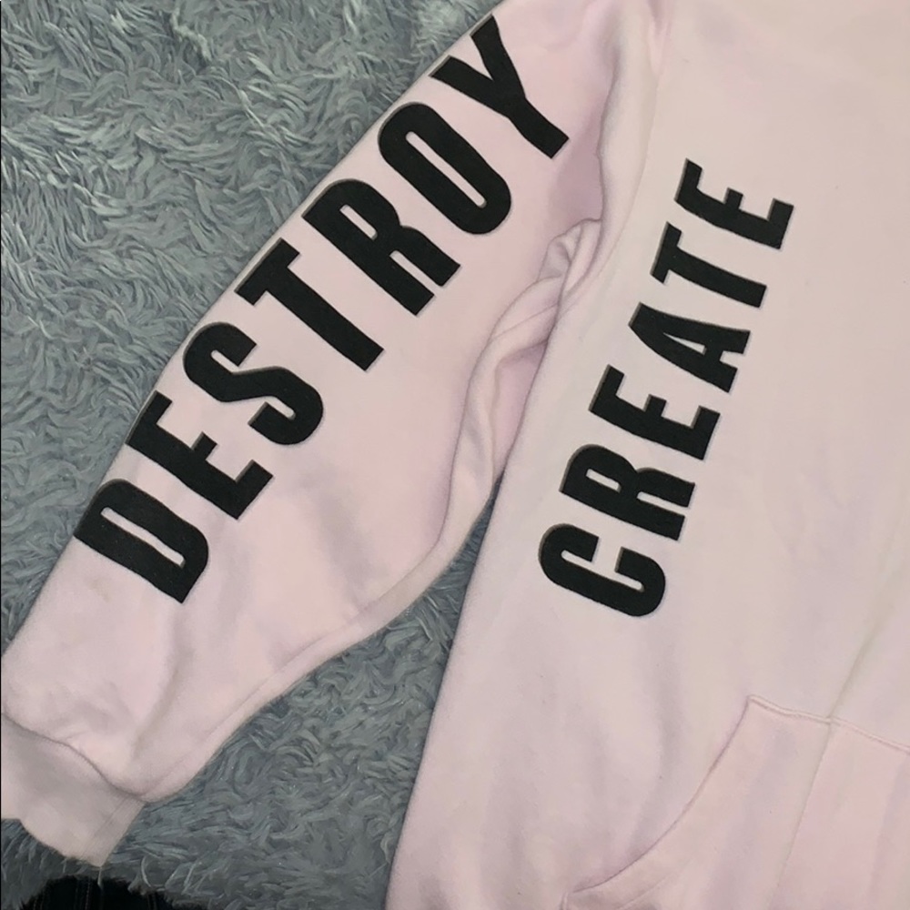Sweatshirt!!! - Picture 3 of 3